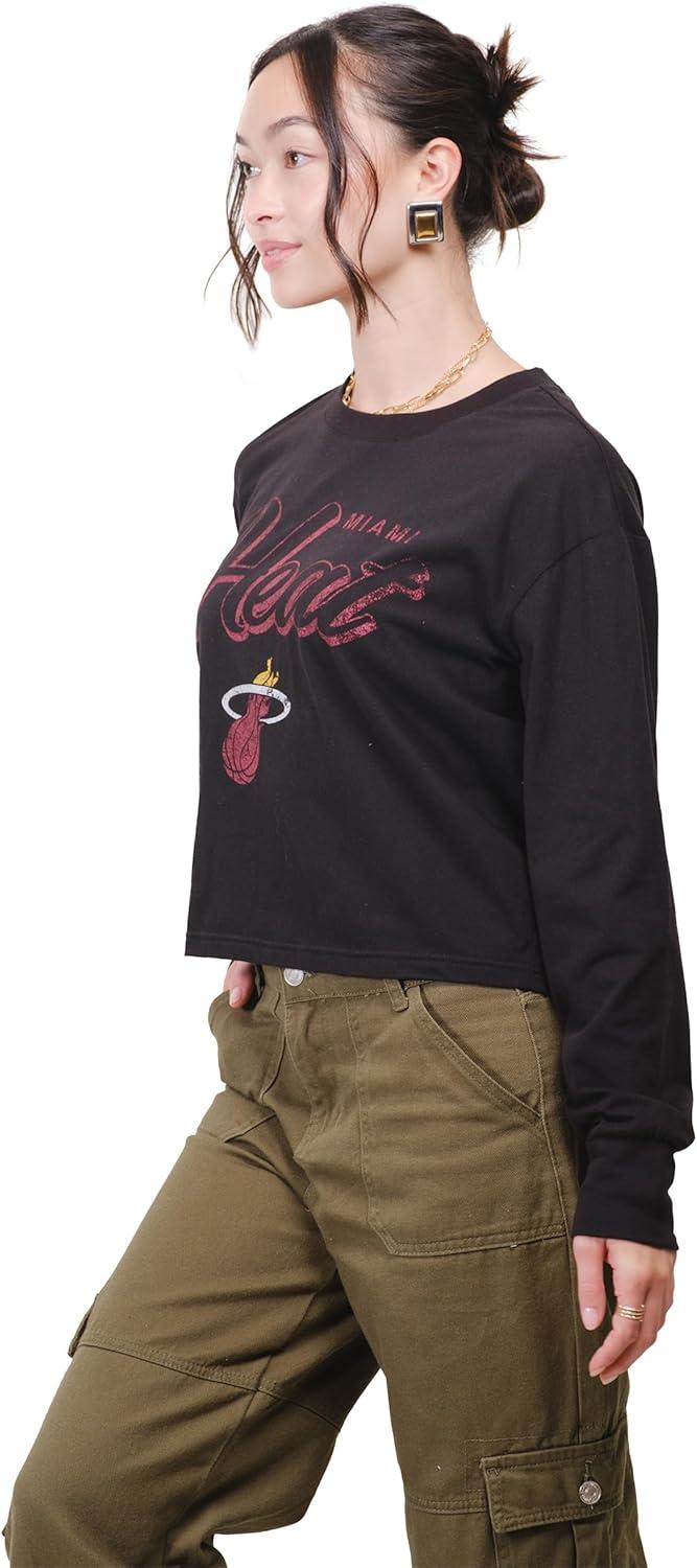 imageUltra Game Womens NBA Official Super Soft Crop Top Pullover SweatshirtBlack